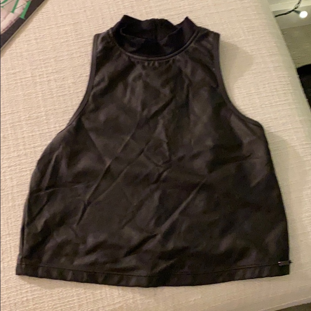 Koral crop top xs